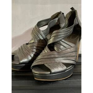 Cole haan silver wood grain platform wedge open toe 10.5 back zip